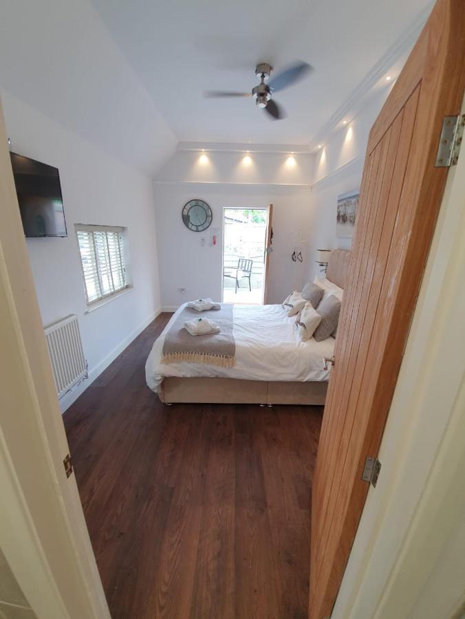 Old Thatch Bambers 4* Takeley