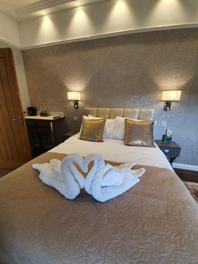Old Thatch Bambers Guest house 4*